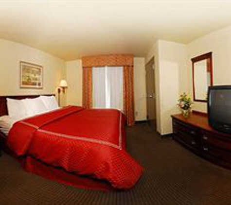 Comfort Suites Coralville I-80 - Coralville, IA