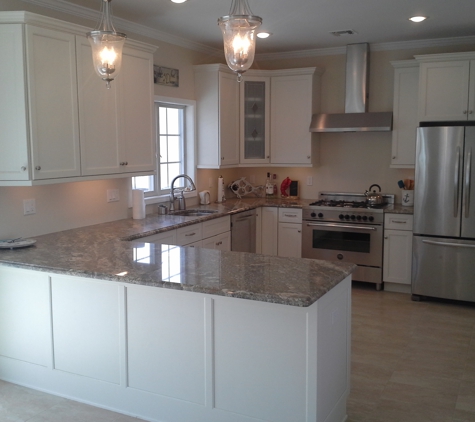 Kalinka Homes LLC - Toms River, NJ. Bayside kitchen