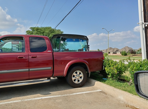 North Dallas Auto Glass - Irving, TX. Mobile auto glass Irving, Dallas, TX and the surroundings.