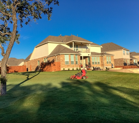 San Antonio Lawn Mowing - San Antonio, TX