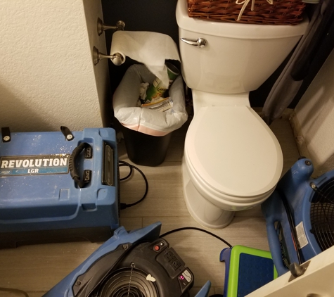 Roto-Rooter Plumbing & Water Cleanup - Lynnwood, WA. Bathroom drying