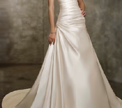 Sarasota Wedding Dresses - Sarasota, FL