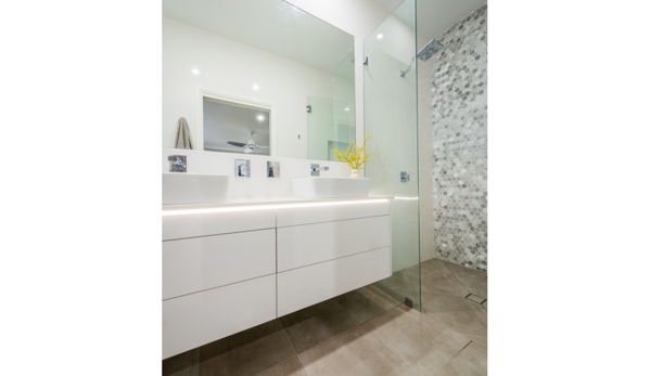 CDW Building Pty Ltd - Mount Lofty, QLD