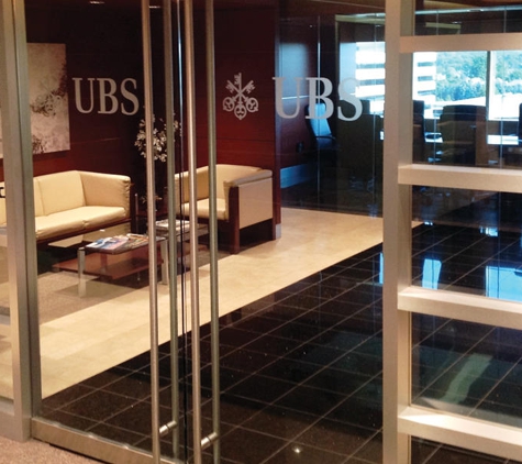 Dustin Tracy, CFP - UBS Financial Services Inc. - San Diego, CA