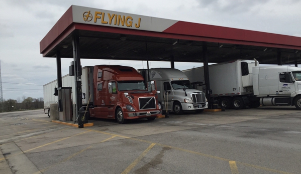 Flying J Travel Center - Hubbard, OH