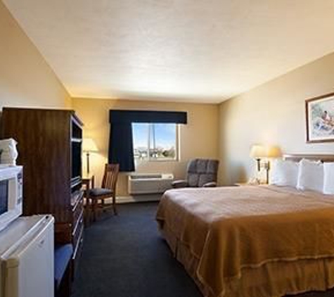 Travelodge by Wyndham Grand Island - Grand Island, NE