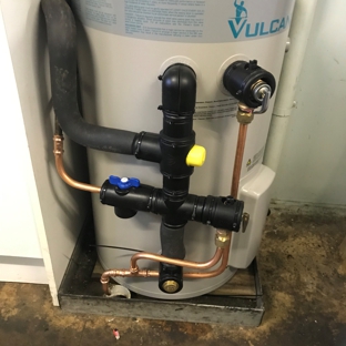 Flanagan's Plumbing Service - East Toowoomba, QLD. We install small or large electric hot water systems