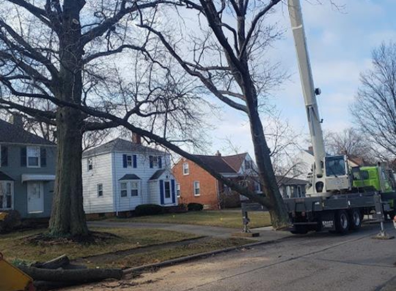 Hometown Lawn & Tree Service - Chardon, OH