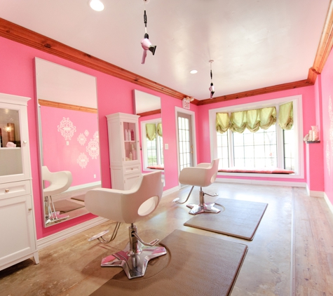 Green Alley Salon - Austin, TX