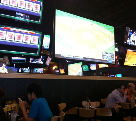 Buffalo Wild Wings - Williston, ND