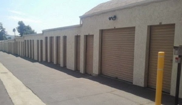 StaxUP Storage - El Cajon, CA