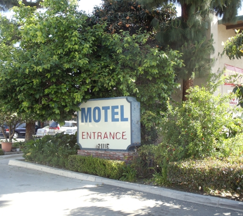 Sunland Motel - Santa Ana, CA