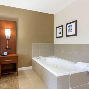 Comfort Inn & Suites Macon West - Macon, GA