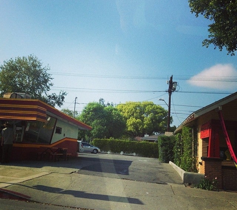 Donut Hut - Burbank, CA