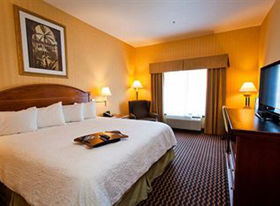 Hampton Inn & Suites Sacramento-Cal Expo - Sacramento, CA