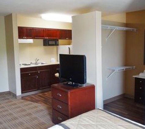 Extended Stay America Select Suites - Phoenix - Airport - E. Oak St. - Phoenix, AZ