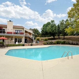 Landmark at Lyncrest Reserve Apartment Homes - Nashville, TN