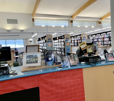 Point Loma/Hervey Public Library - San Diego, CA. April 14, 2022