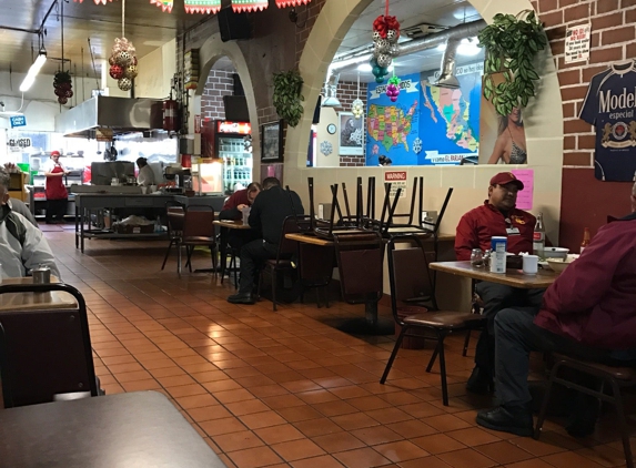 El Parian Restaurant - Los Angeles, CA