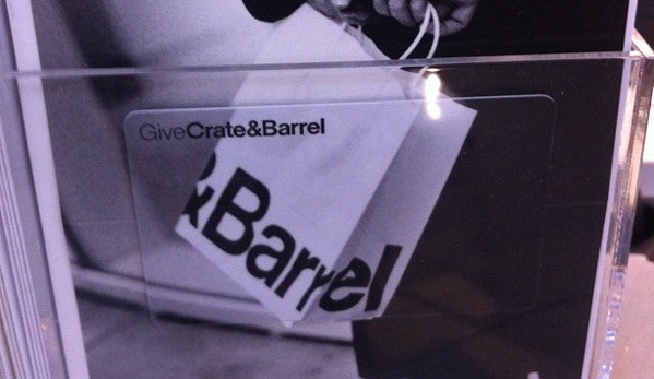 Crate & Barrel - Berkeley, CA