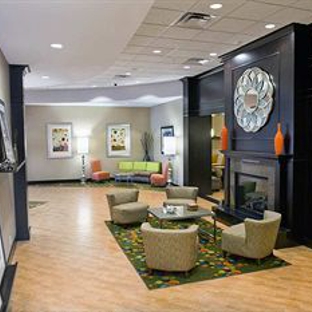 Hampton Inn Evansville Airport - Evansville, IN