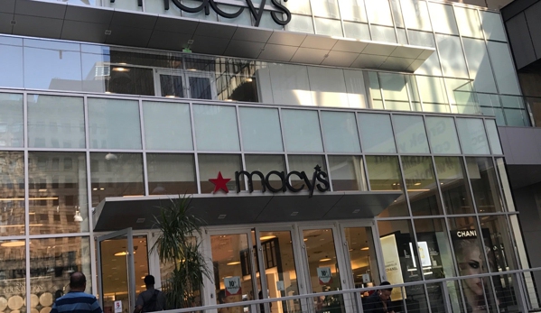 Macy's - Los Angeles, CA