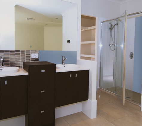 Bradnam's Windows & Doors - Ashmore, QLD. Framed Shower Screen