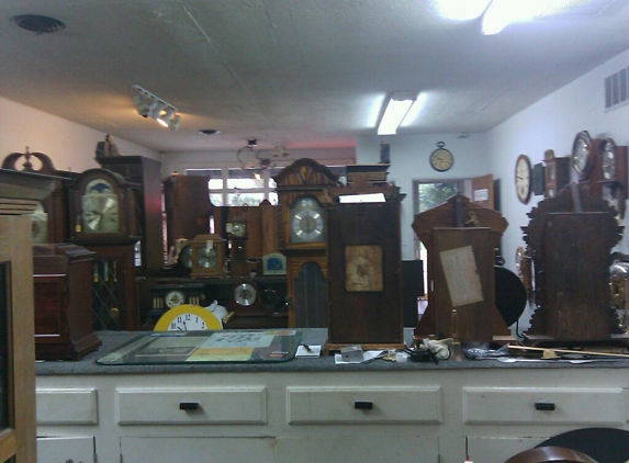 Alan's Clock & Watch Repair - Modesto, CA