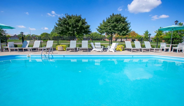 Sterling Park Apartments - Grove City, OH