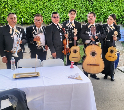 Mariachi Los Gallitos - Los Angeles, CA