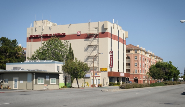 Security Public Storage - Redwood City, CA. Convenient downtown location