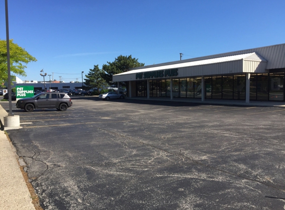 Pet Supplies Plus - Lincolnwood, IL