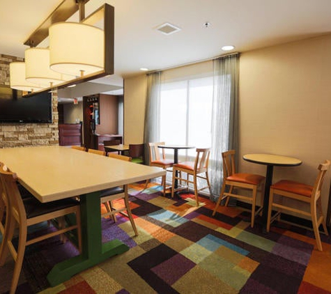 Fairfield Inn & Suites - Berea, KY