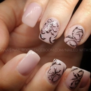 Dana's Nail Roo M - Nail Salons
