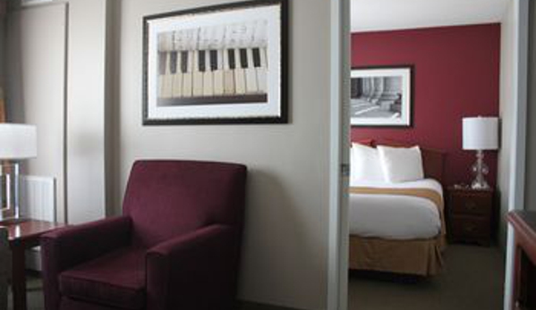 GrandStay Hotel & Suites Ames - Ames, IA