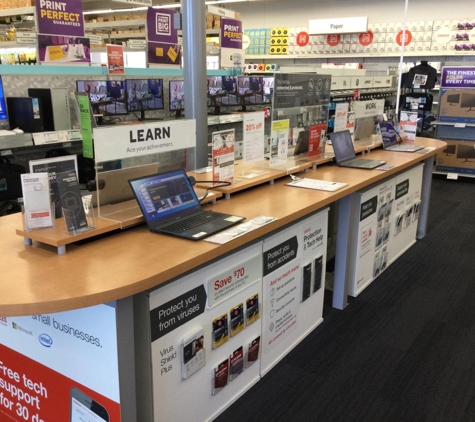 Staples - Oceanside, CA