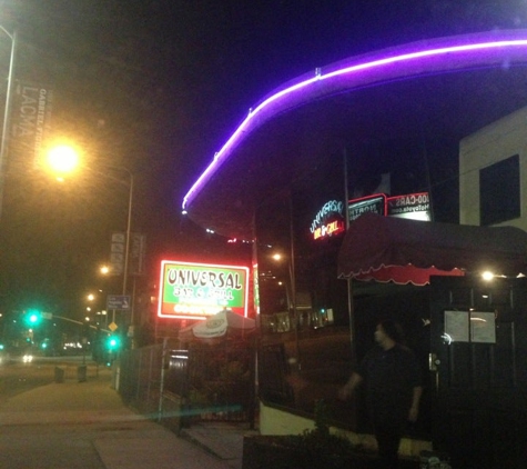 Universal Bar & Grill - North Hollywood, CA