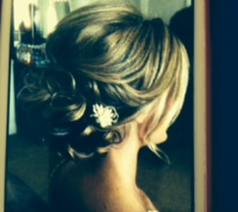 Mannum Hair Designs - Mannum, SA. Bridal Hair