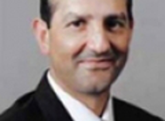 Dr. Naveed Salahuddin, MD - Hutchinson, KS