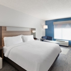 Holiday Inn Express & Suites Huntsville West - Research Park by IHG