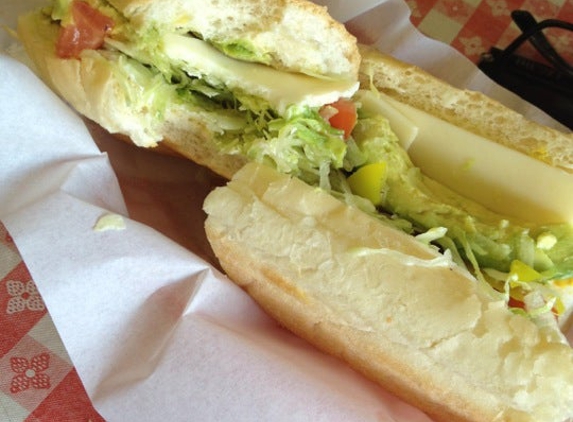 Geno's Sandwiches & Salads - Fresno, CA