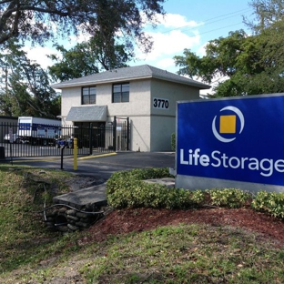 Life Storage - Lake Worth, FL