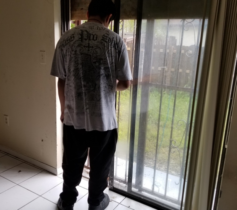 JULIOS SLIDING GLASS DOOR REPAIR - miami, FL