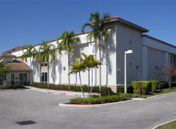 Wellington Self Storage - Lake Worth, FL