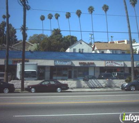 El Cochinito Restaurant - Los Angeles, CA