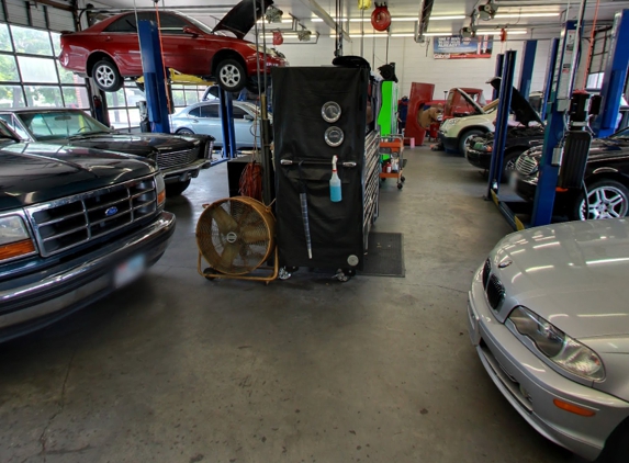 Chimney Rock Car Care - Houston, TX