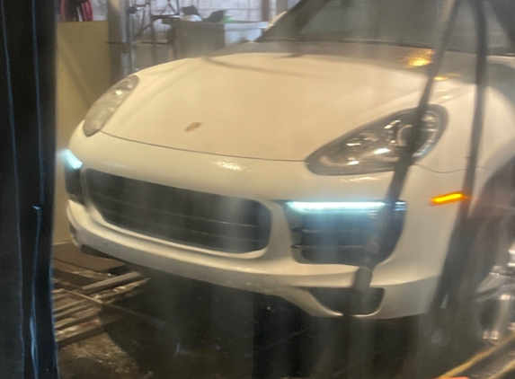 Greenville Car Wash - Greenville, SC