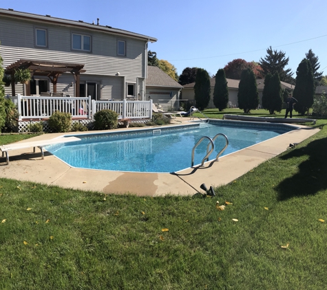 Suburban Pool & Spa - Germantown, WI