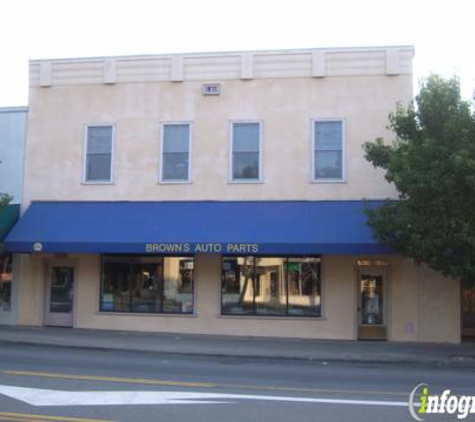 Browns Auto Parts - Saint Helena, CA