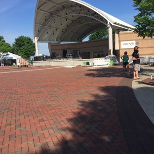 Leach Amphitheatre - Oshkosh, WI